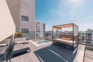 Breakfast Included at Regatta Living 907 - La Julia