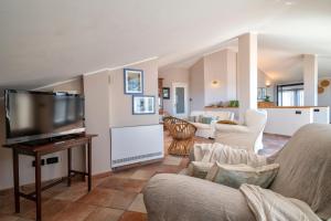 Blue View Penthouse - Magnolia Holidays img14