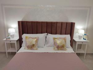 Siracusa Ortigia by Duomo