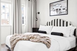 New Stylish Sanctuary - King Beds - Sloans Lake