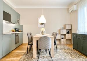 Top Centre Sofia Apartment for 6 Guests