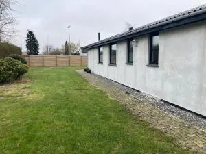 Villa med private værelser delt badeværelse/køkken, viby sj. - Gadstrup
