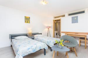 Apartments with WiFi Split - 7596