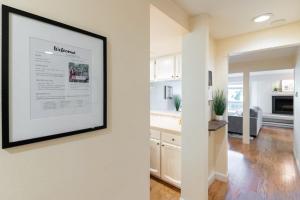 Spacious 2B2B Condo near downtown & Microsoft