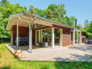 4 person holiday home in Glesborg-By Traum