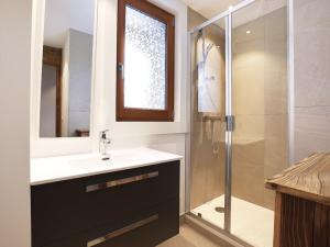 Appartement rénové 88m2 au centre de Courchevel 1850 - 8 pers, parking, balcon, WIFI - FR-1-631-146