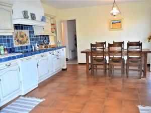 Maisons de vacances Maison Cavalaire-sur-Mer, 5 pieces, 10 personnes - FR-1-226B-158 : photos des chambres