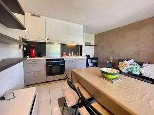 Appartement T2 avec piscine, 4 couchages - La Croix-Valmer - FR-1-226B-161