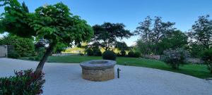 B&B / Chambres d'hotes Le Clos de la Tour : photos des chambres