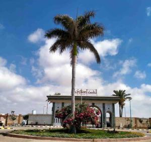 50% Off. 2BR , 2BR Ground floor with pool view, private beach access, security 247 شاليه ٢ غرفه ، ٢ حمام ف الدور الارضي قدام جنينه و حمام السباحه مباشره ، شاطيء خاص بالقرية و أ?