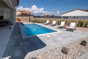 Holiday house JEWEL with private pool 