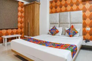 FabHotel The Pannies - Sika