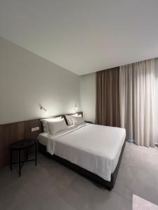 SEASIDE LIVING ROOMS