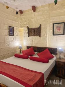 The Juna Mahal