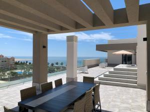 Penthouse with wide terrace next to the ocean - 4hvězdičkové hotely ve městě Huelva