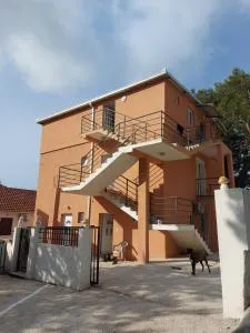 Crni Bor Sutomore - Zagrađe