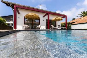 Villas BIXENTE ENIA KEYWEEK Villa family pool : photos des chambres