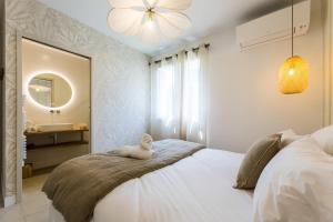 Villas BIXENTE ENIA KEYWEEK Villa family pool : photos des chambres