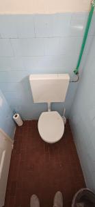 Simple beachfront rooms Bego