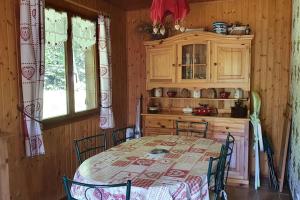 Appartements Chalet entier au calme , Le Poizat-Lalleyriat : Appartement 2 Chambres