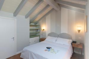 Mini Suite with Lake View - Split Level room in Hotel Beau Rivage