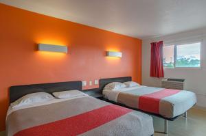 Quadruple Room - Smoking room in Motel 6-Riverton WY