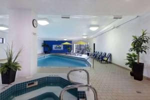 Days Inn by Wyndham Niagara Falls Near The Falls