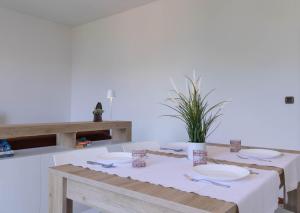 Mamma Ciccia Holiday Home - Mountains & Lake