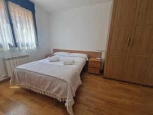 187A Apto terraza y garaje by R2R Consulting