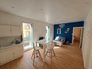 Appartements T2 renove avec balcon a proximite du centre ville : photos des chambres