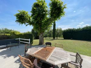 Maisons de vacances Maison de campagne avec piscine entre Saint-Emilion et Bergerac : photos des chambres