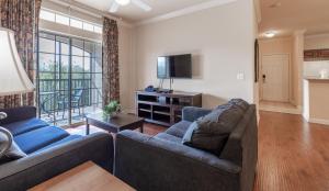 8000TW Unit 4406 - Tuscana Resort condo