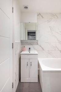 Beautiful Brighton Apartment, 5min walk to beach