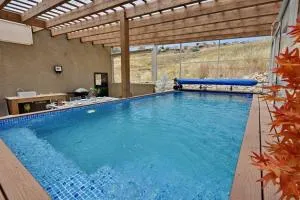 לאגו בוטיק - אירוח למשפחות, זוגות עם בריכה פרטית ונוף - Elifelet