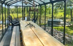 2 Bedroom Amazing Home In Ätran