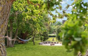 Cozy Home In Dronningmølle With Wifi