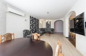 Большая 3 комнатная на Осокорках Гмирі 2