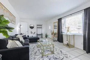 Opuluxe Luxe Dream Duluth Home Sleeps 10 - 苏万尼