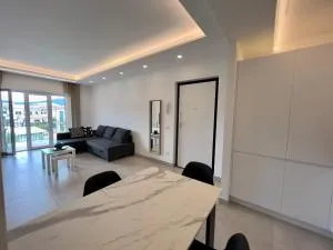 Naiade Apartment - parcheggio privato coperto incluso - 伊索拉德利里