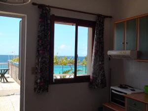 One-Bedroom Apartment with Sea View (2 - 4 Adults)