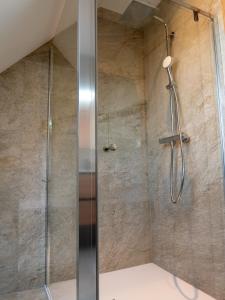 Villas Ker est, Surf House, plage de Pors Carn a pieds : photos des chambres