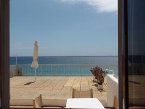 Two-Bedroom Apartment with Sea View (4-6 Adults)