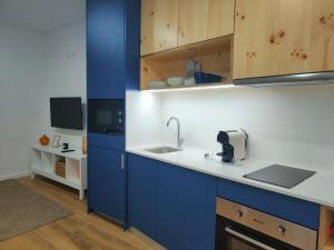 Blue Essence Apartment - Central