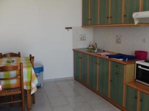 Apartment with Sea View (2 Adults )