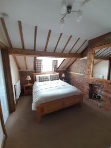 The Dolfor Inn Adults only