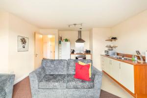 Mosh Homes 01