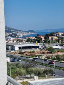 Apartment with Seaview + Private Garage Parking