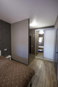 Шоколадна студія, Південний вокзал 5 хвилин