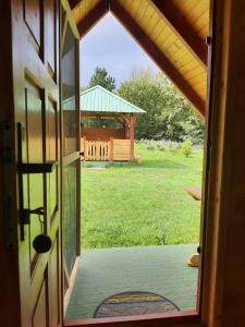 Konaci Očeva Zemlja Vikendica i Bungalovi