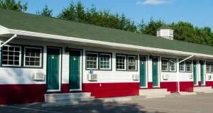 诺福克汽车旅馆 - 弗雷德里克顿